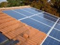 Impianto fotovoltaico integrato architettonicamente da 2,99 kWp<br />
13 moduli Solarday PX60-230<br />
Vigliano Biellese (BI)